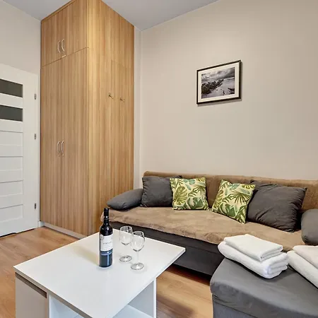 Apartament Host